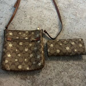 Coach purse and wallet